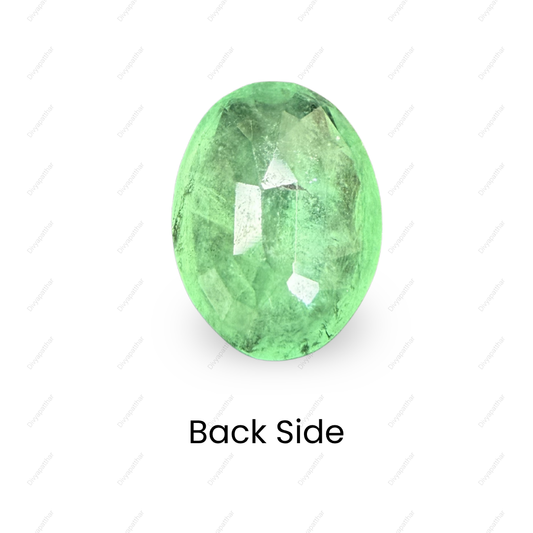 Natural Zambian Emerald (Panna) Gemstone – Oval Shape (3.85 Carat | 4.20 Ratti | 12.2 × 8.6 × 6.5 mm)