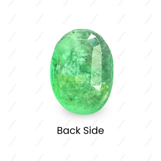 Natural Emerald (Panna) Gemstone – Oval Shape (6.45 Carat | 7.03 Ratti | 13.4 × 10 × 6.4 mm)