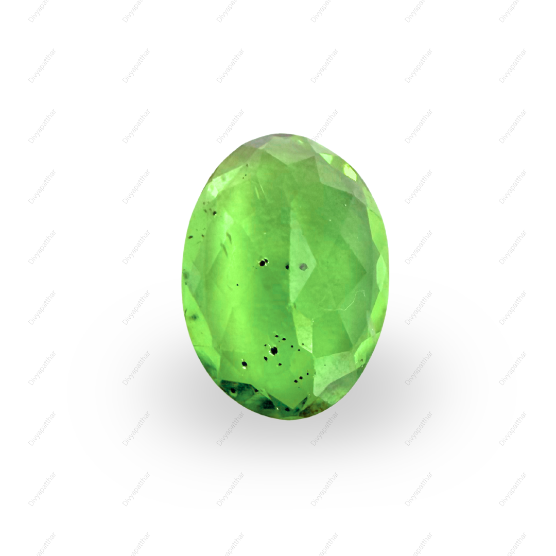 Natural Peridot Gemstone – Oval Shape (3.90 Carat | 4.25 Ratti)