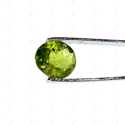 Natural Peridot Gemstone – Oval Shape (4.30 Carat | 4.68 Ratti)