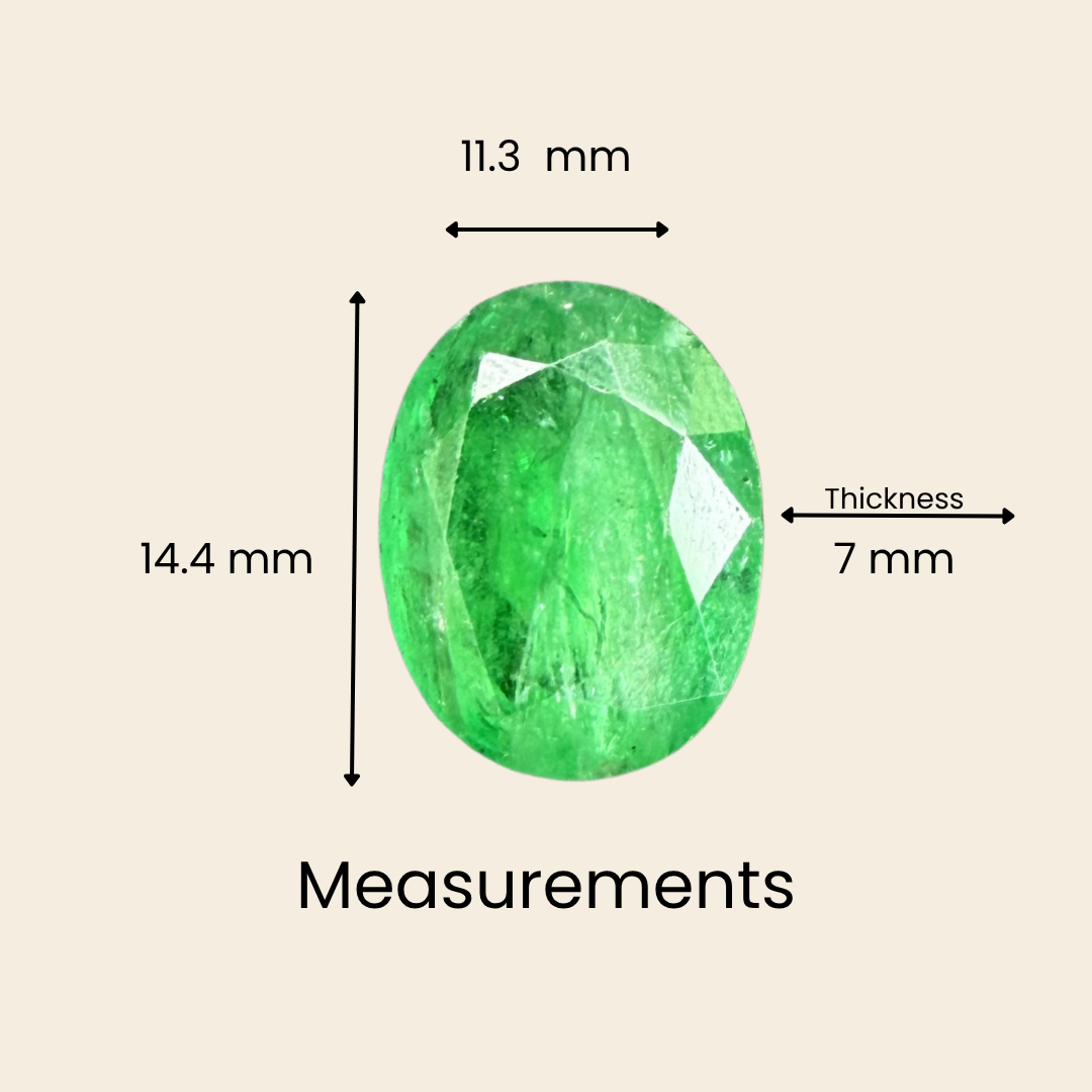 Natural Emerald (Panna) Gemstone – Oval Shape (8.03 Carat | 8.75 Ratti | 14.4 × 11.3 × 7 mm)