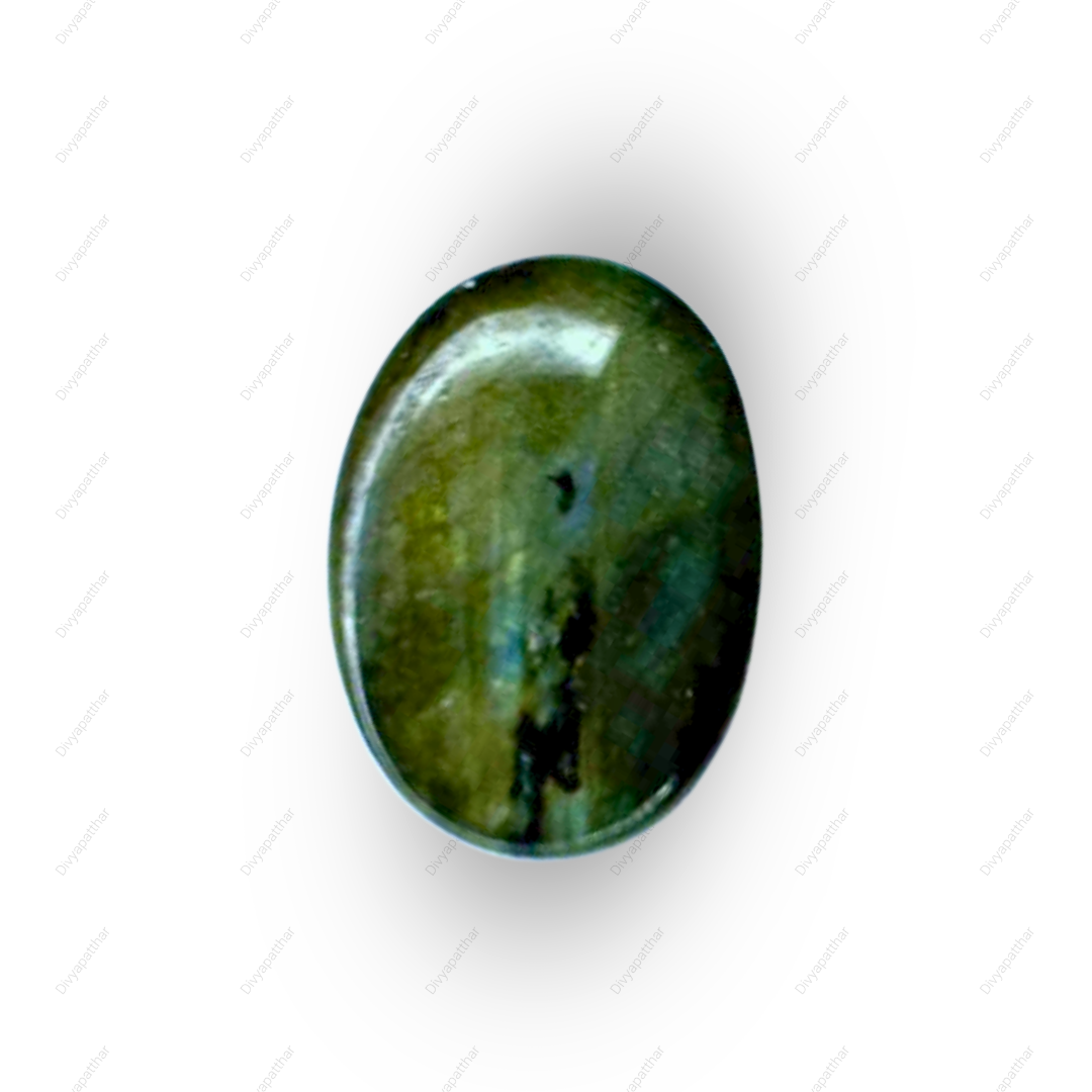 Natural Labradorite Gemstone – Oval Shape (6.10 Carat | 6.65 Ratti)