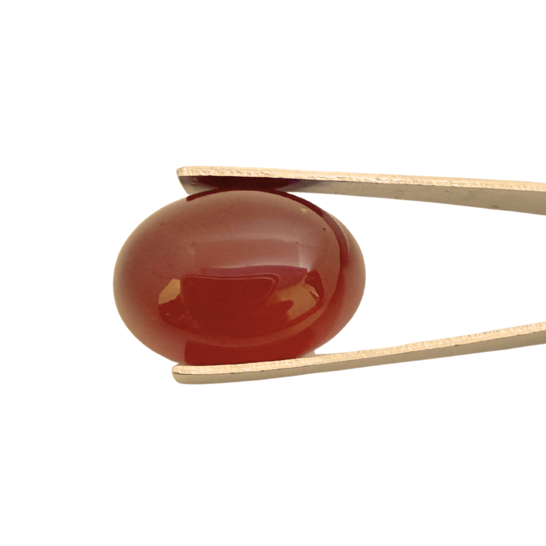 Natural Red Onyx Gemstone – Oval Shape (16.55 Carat | 18.03 Ratti)