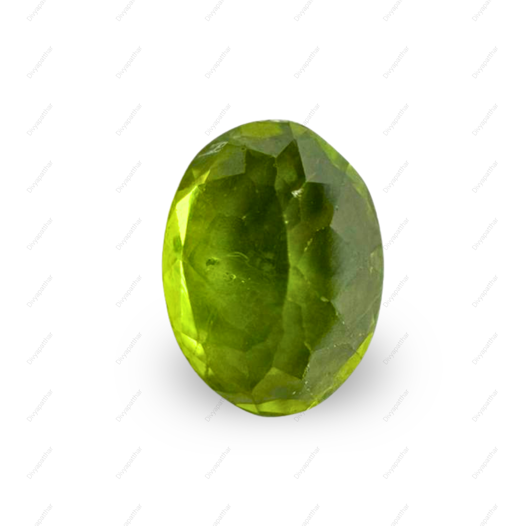 Natural Peridot Gemstone – Oval Shape (3.40 Carat | 3.71 Ratti)