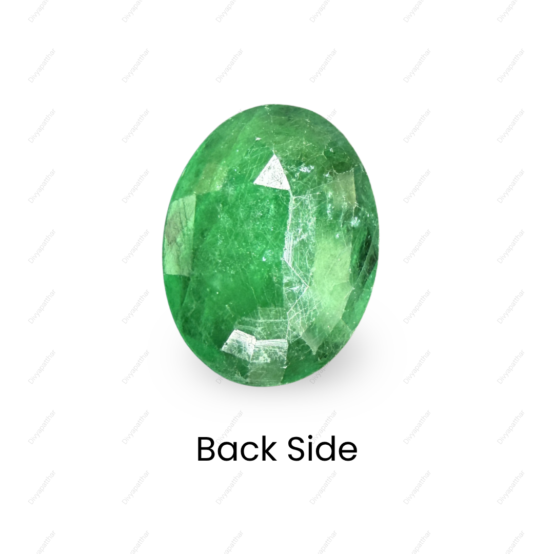 Natural Zambian Emerald (Panna) Gemstone – Oval Shape (4.15 Carat | 4.52 Ratti | 15.1 x 7.9 mm)