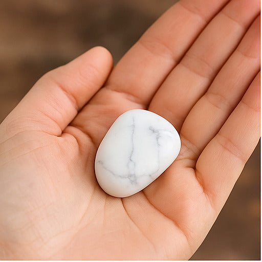 Howlite Tumble – Calmness, Patience & Awareness
